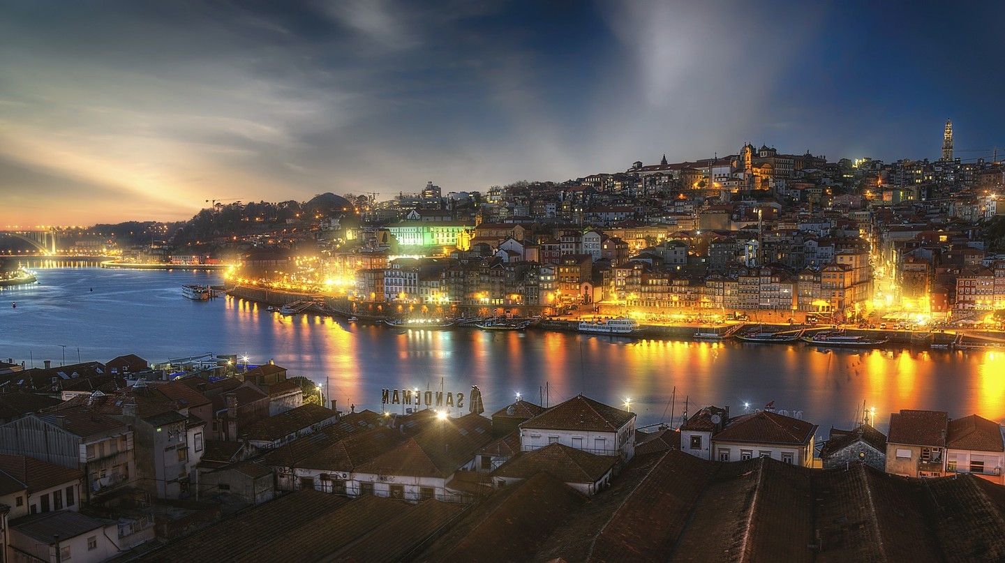 10 địa điểm thích hợp nhất để ngắm hoàng hôn ở Porto