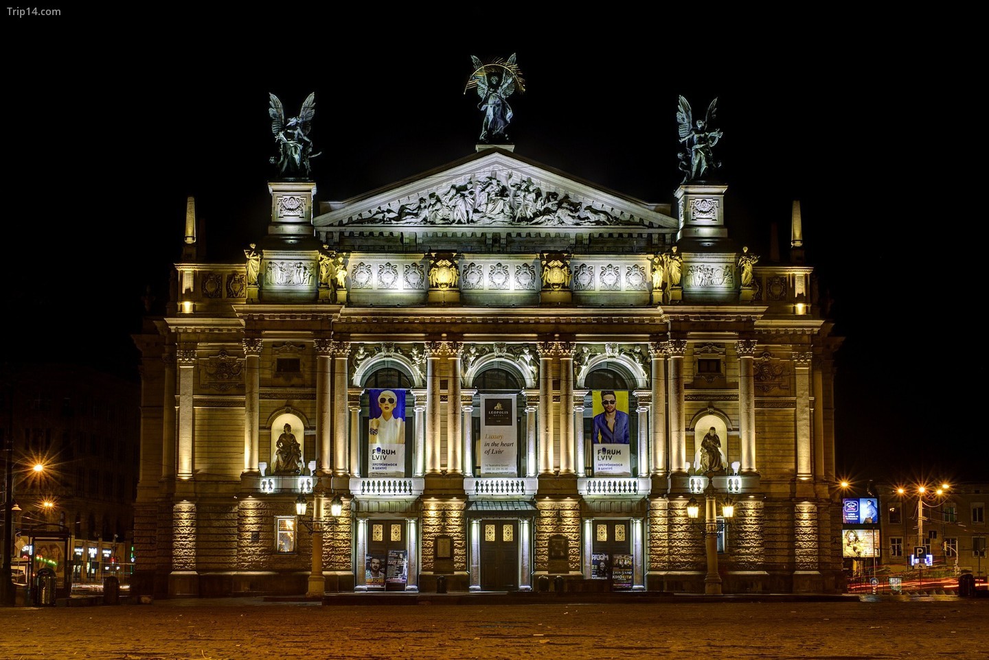  Nhà hát Nhạc vũ kịch Lviv   |   