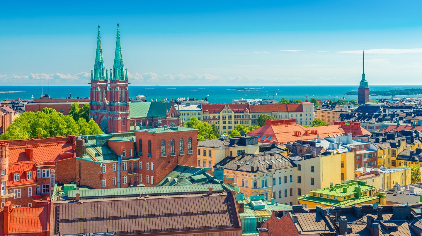 Helsinki là một thành phố đầy màu sắc bên bờ biển Baltic | © RSfotography / Getty Images