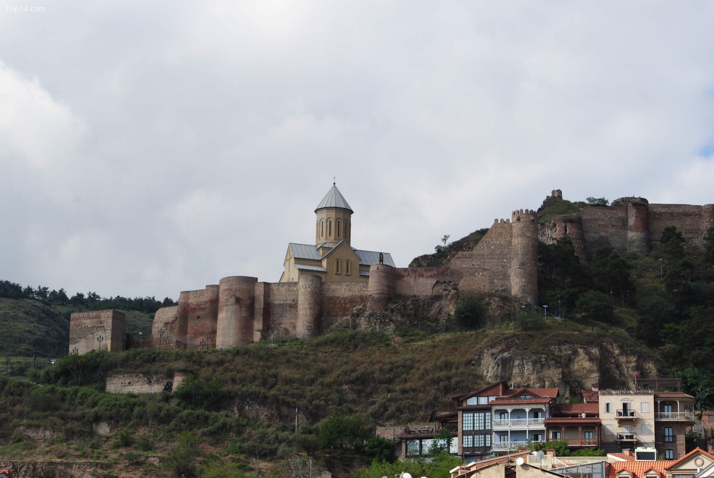 Nhìn ra Tbilisi từ Pháo đài Narikala - Trip14.com