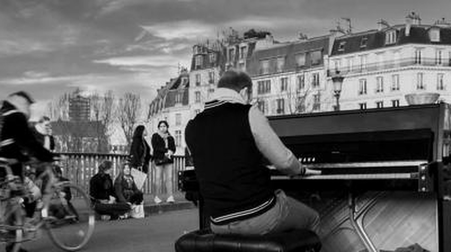 Những bài hát ám ảnh về Paris qua các thập kỉ