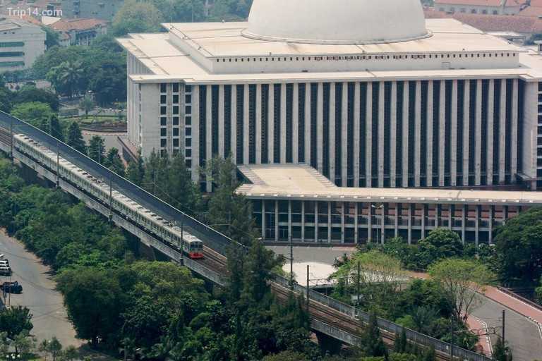Nhà thờ Hồi giáo Istiqlal hùng vĩ ở Jakarta - Trip14.com