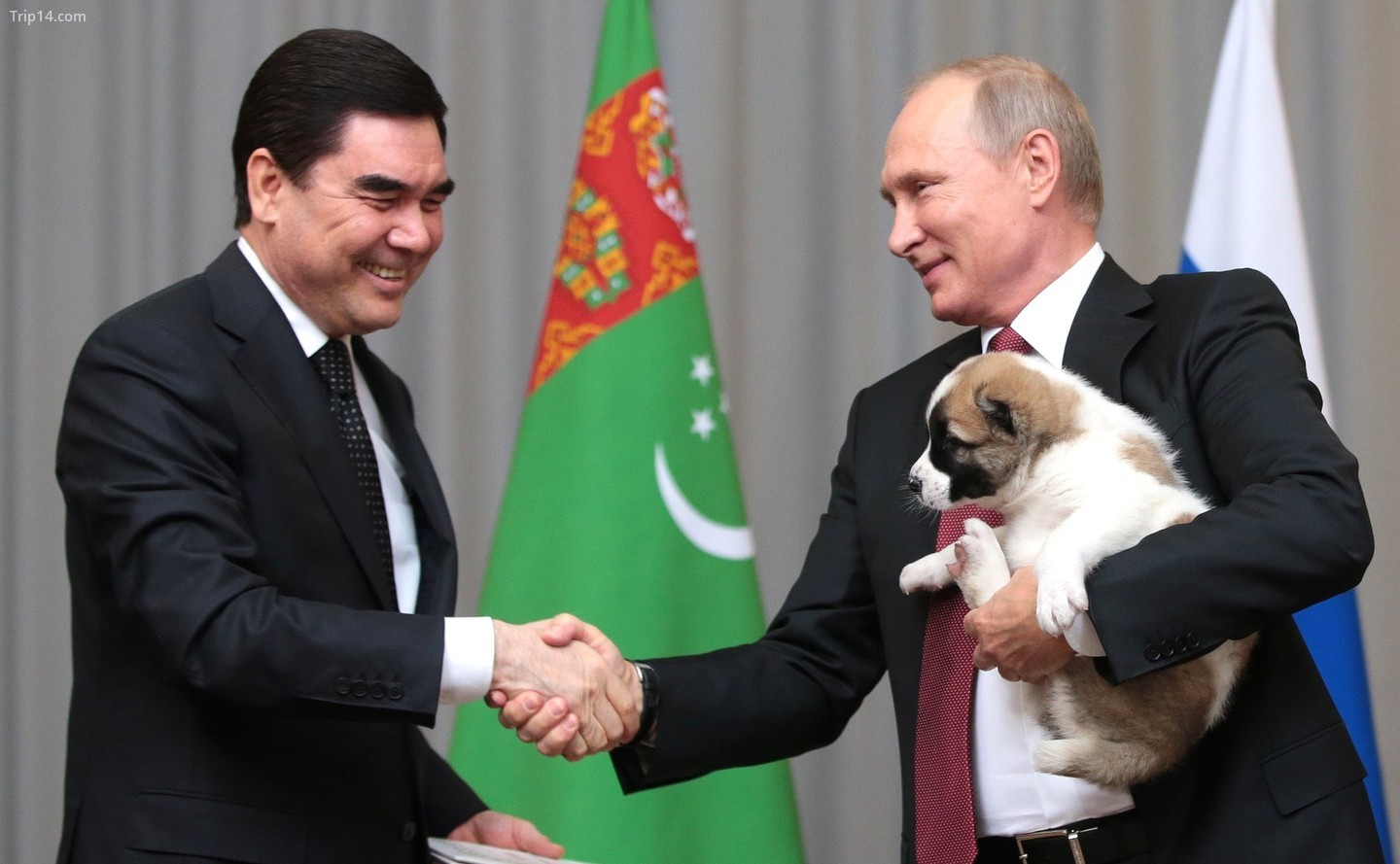 Vladimir Putin với tổng thống Turkmenistan
