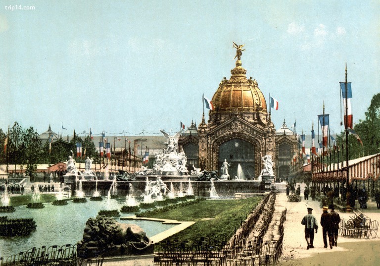 Triển lãm Universal, 1889, Paris, Pháp với tầm nhìn ra mái vòm trung tâm được xây dựng cho Đại học Triển lãm. - Trip14.com