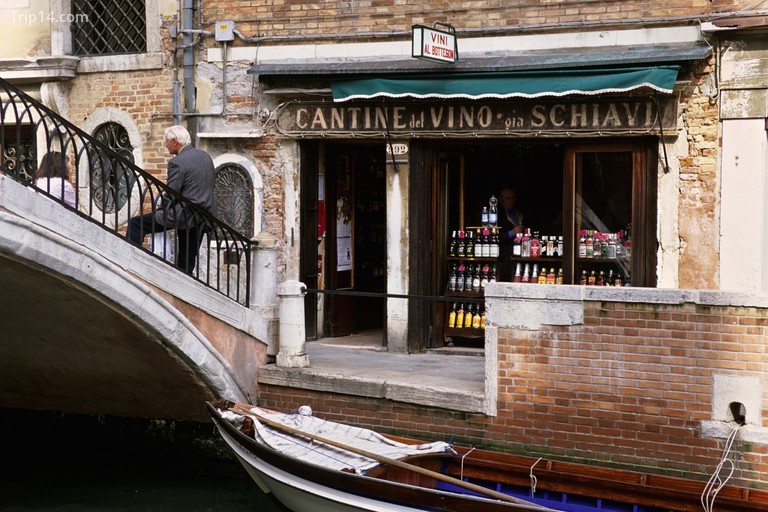 Cantine del Vino gia Schiavi ở Venice - Trip14.com