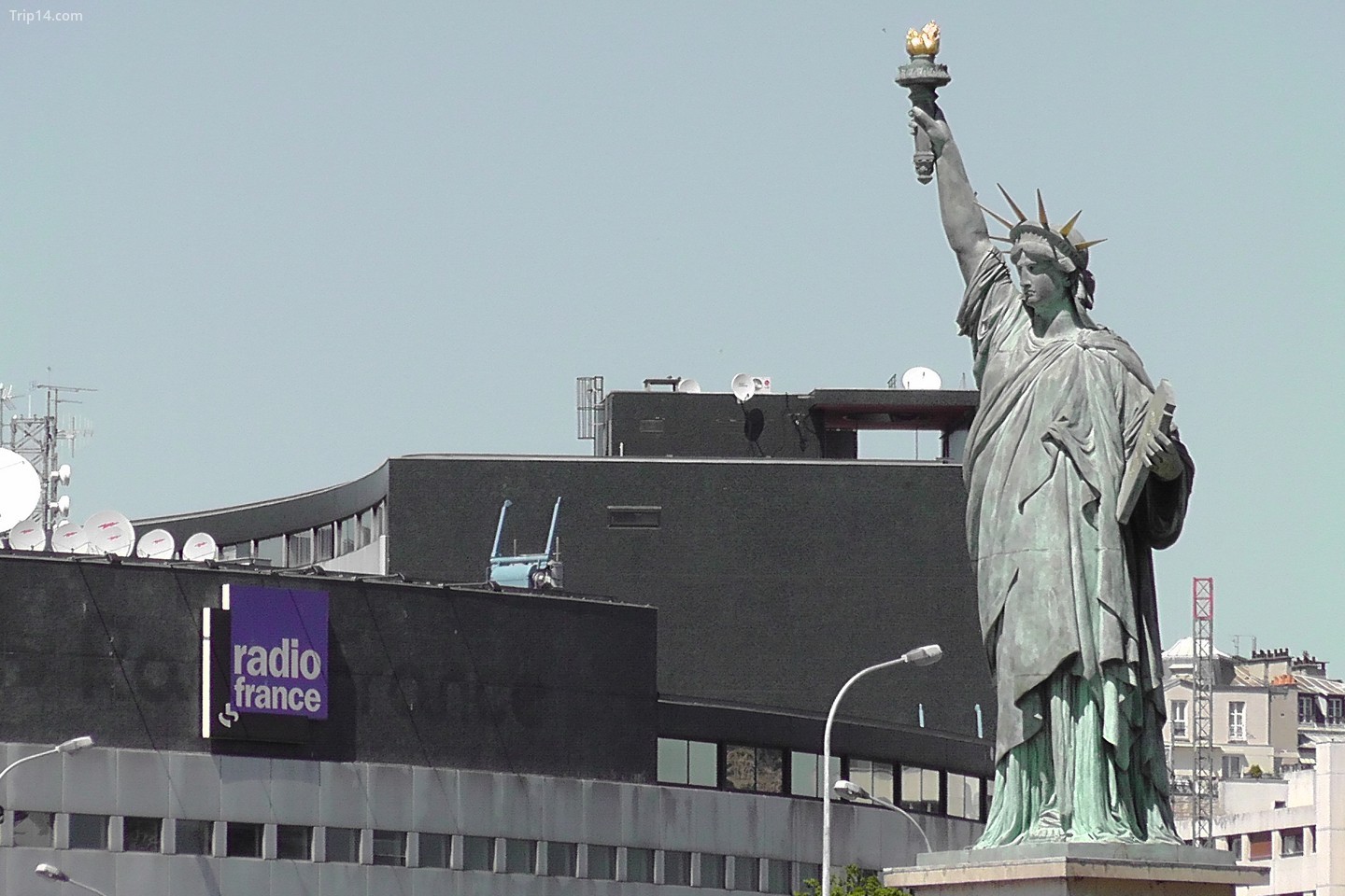 Tượng Nữ thần Tự do và Đài phát thanh Maison de la 