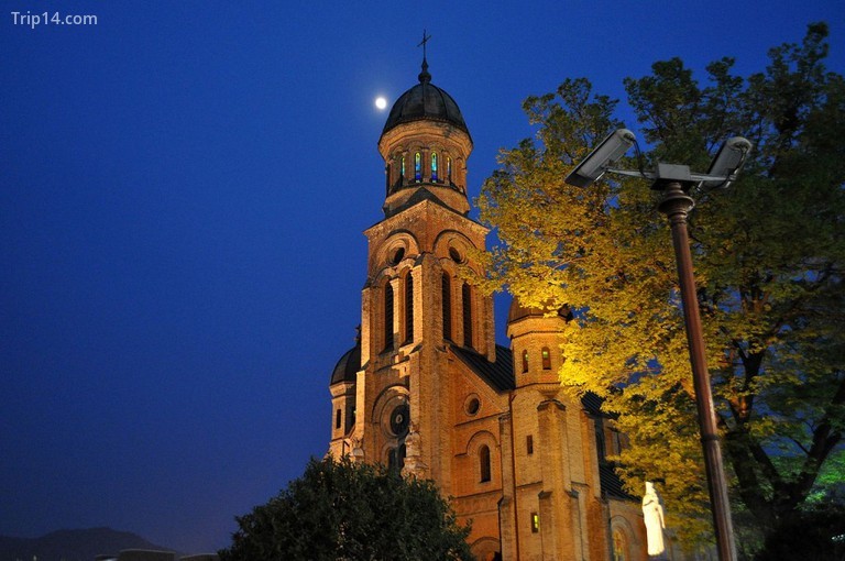 Cảnh đêm của Nhà thờ Công giáo Jeondong |  