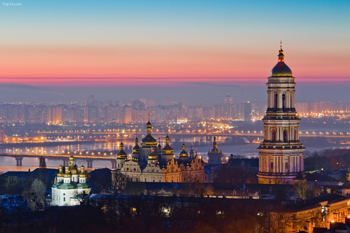 Quang cảnh thành phố Kiev nhìn từ trên cao