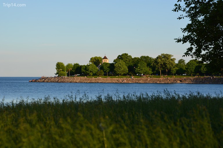 Promontory Point trên công viên bờ hồ Michigan vào lúc hoàng hôn từ khu phố Hyde Park ở phía nam Chicago - Trip14.com