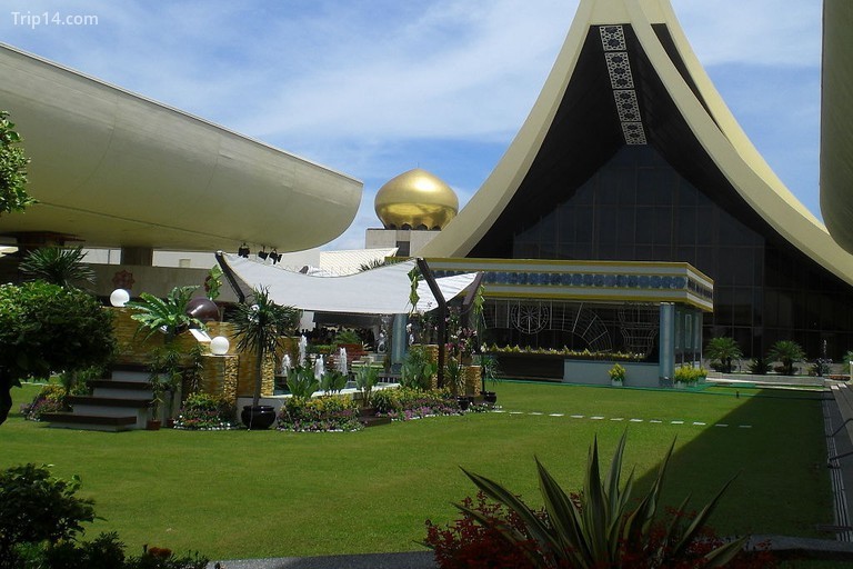 Istana Nurul Iman, nơi ở của hoàng gia lớn nhất thế giới | Istana Nurul Iman, nơi ở của hoàng gia lớn nhất thế giới