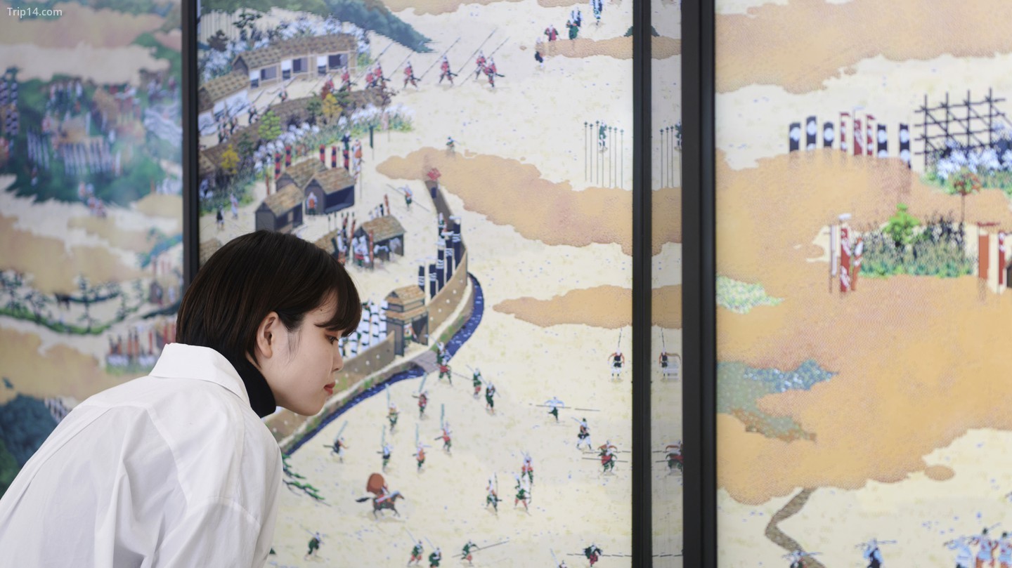 Tác phẩm của Yusuke Shigeta được trưng bày tại Sân bay Quốc tế Chubu Centrair kể câu chuyện về Trận chiến Sekigahara