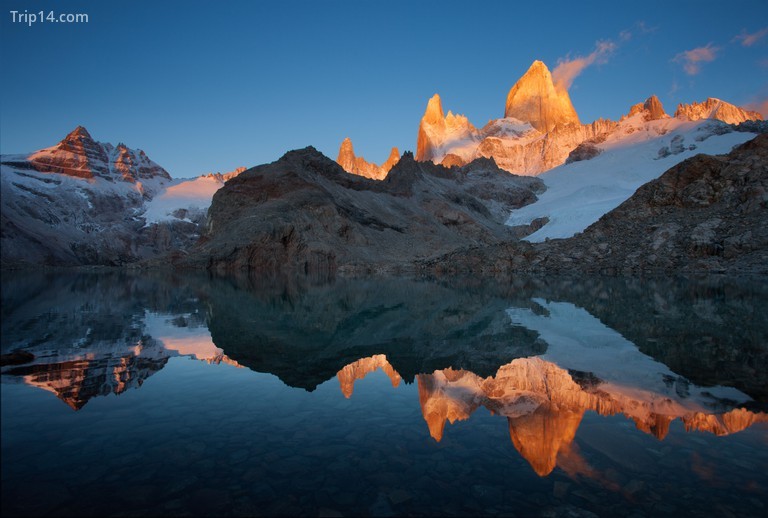 Bình minh trên núi Fitz Roy, Argentina Patagonia - Trip14.com