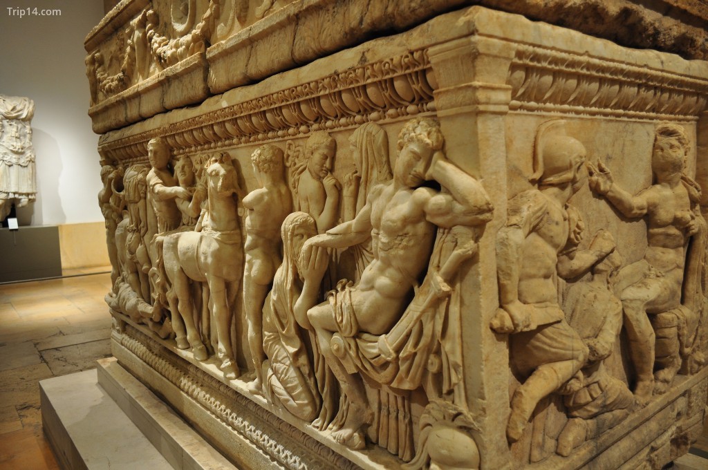 [Sarcophagus, Bảo tàng Quốc gia Beirut] | © [Caroline Granycome] / [nguồn, Flickr] - Trip14.com