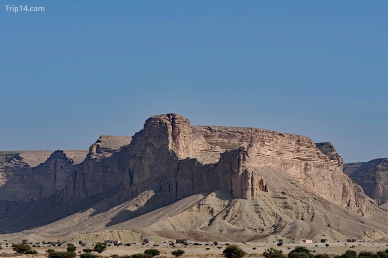Escarpments phía tây nam Riyadh, Ả Rập Saudi. Thường được gọi là The Edge of the World. - Trip14.com