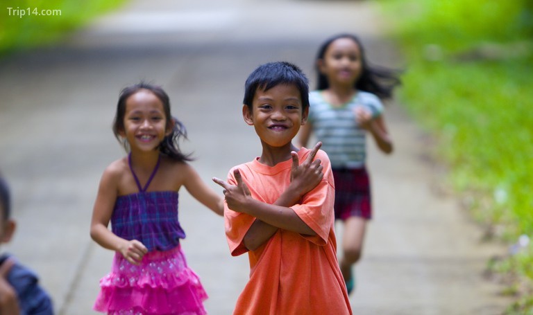 Trẻ em Philippines tạo dáng© John Christian Fjellestad / Flickr - Trip14.com