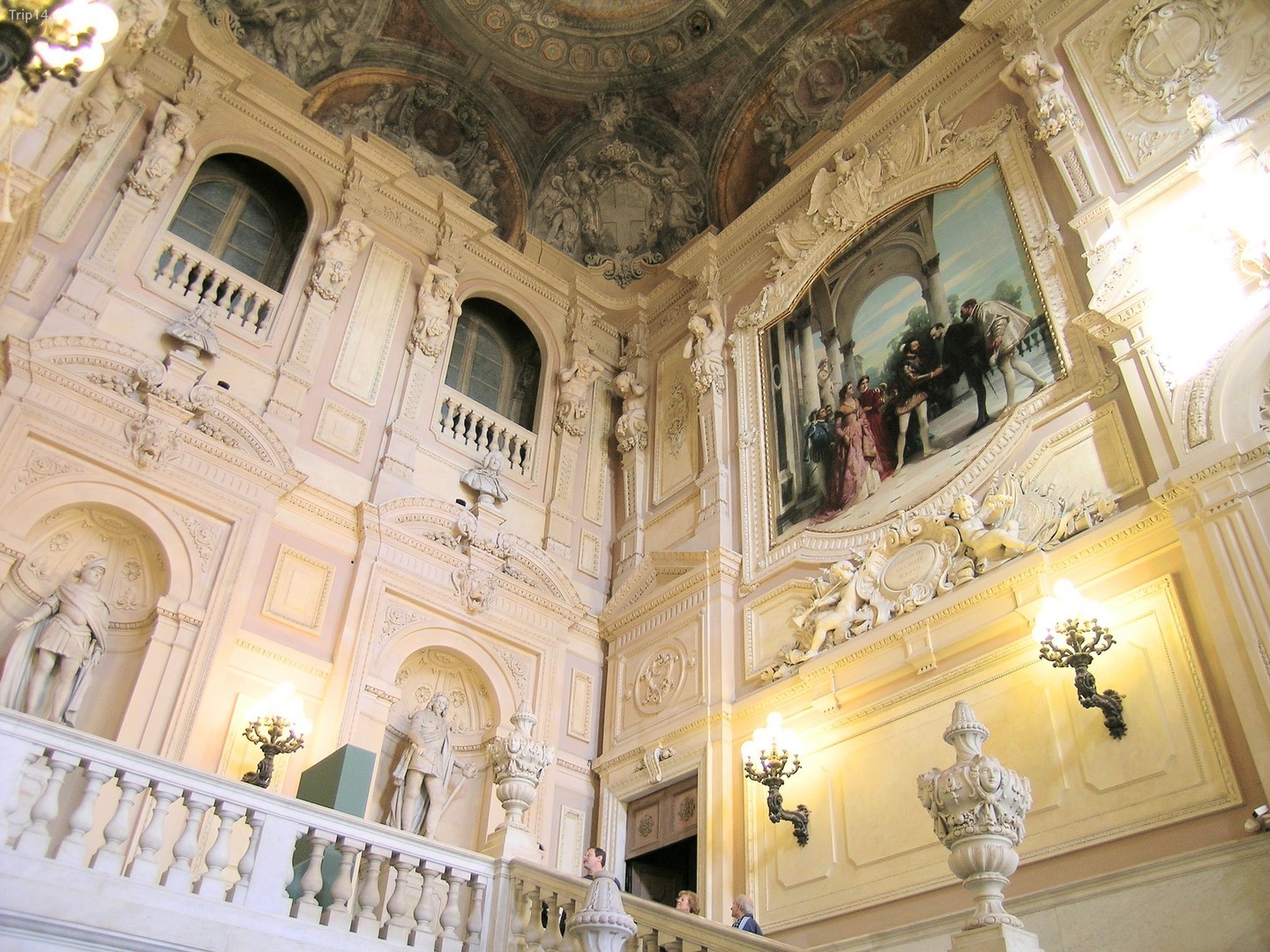  Bên trong Palazzo Madama, Turin   |   