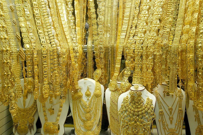 Một trong nhiều cửa hàng vàng ở Dubai